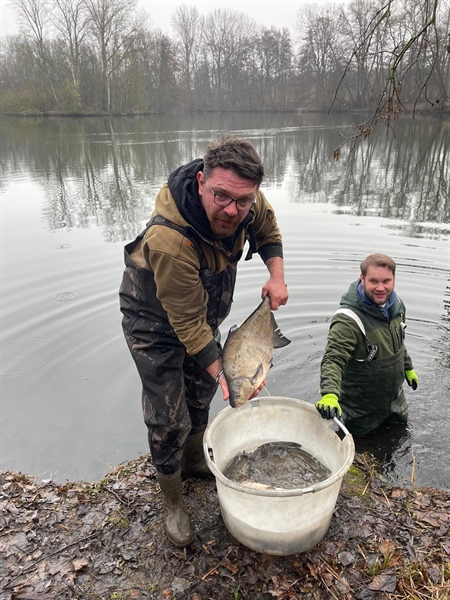 1. Frühjahresbedarf 2026 Zander - Brassen - Rotaugen in Autobahnsee & Holtmühle