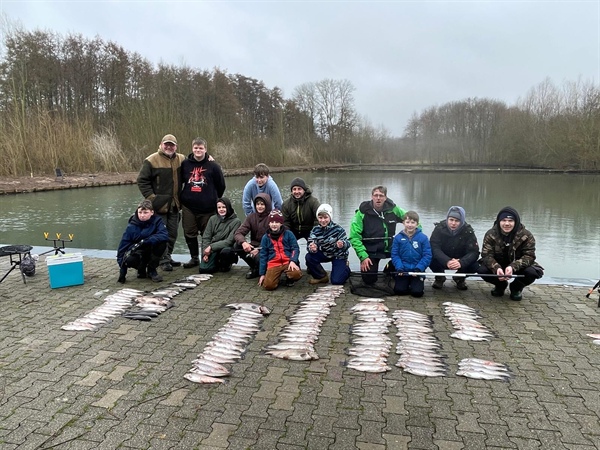 Forellenangeln der Jugend in der Fischzucht Mohnen in Wickrath am 21.02.2026